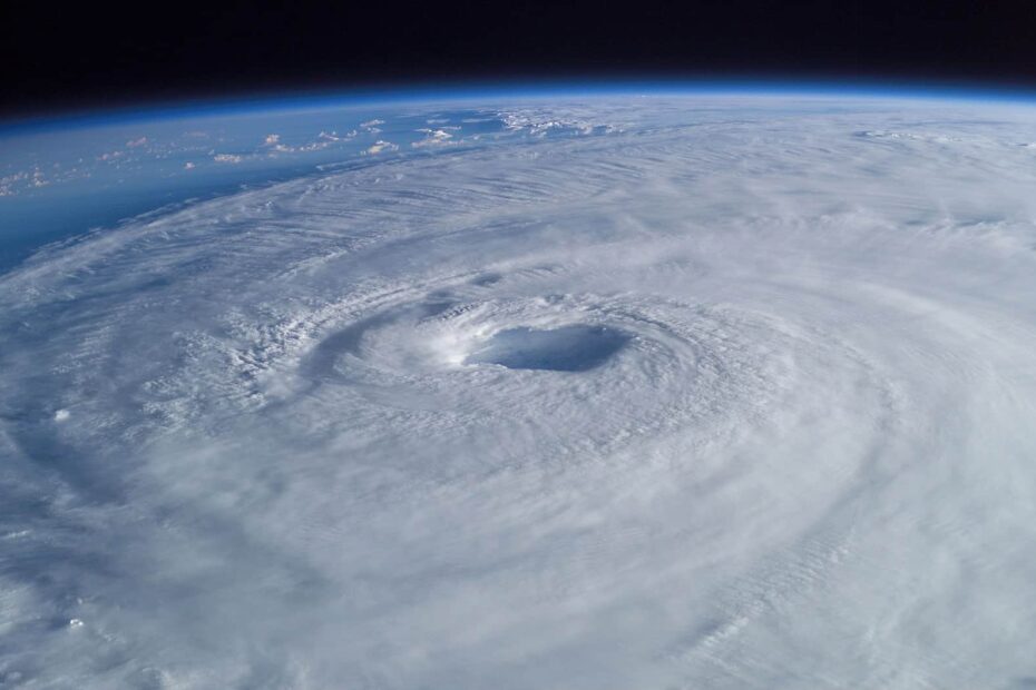 Hurricane swirling